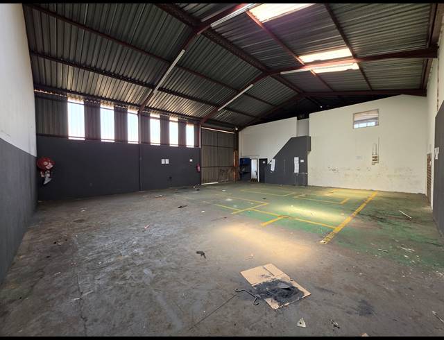264M² FACTORY TO LET IN ANDERBOLT